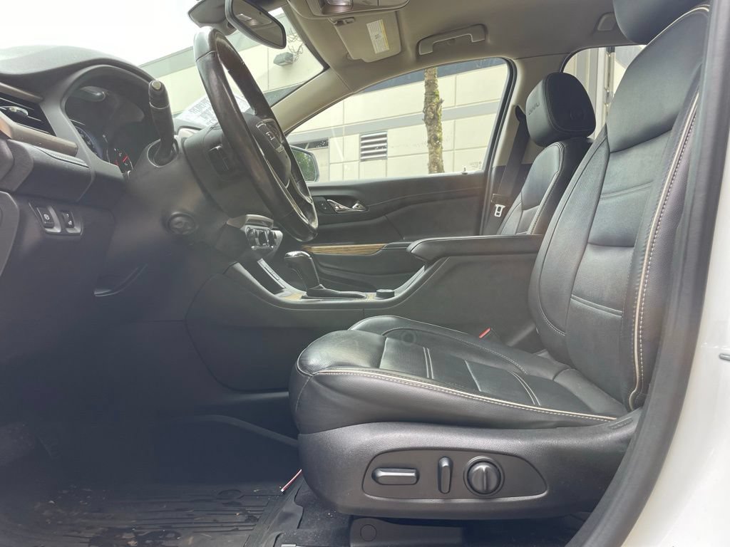 Used 2019 GMC Acadia Denali AWD/4WD image 17