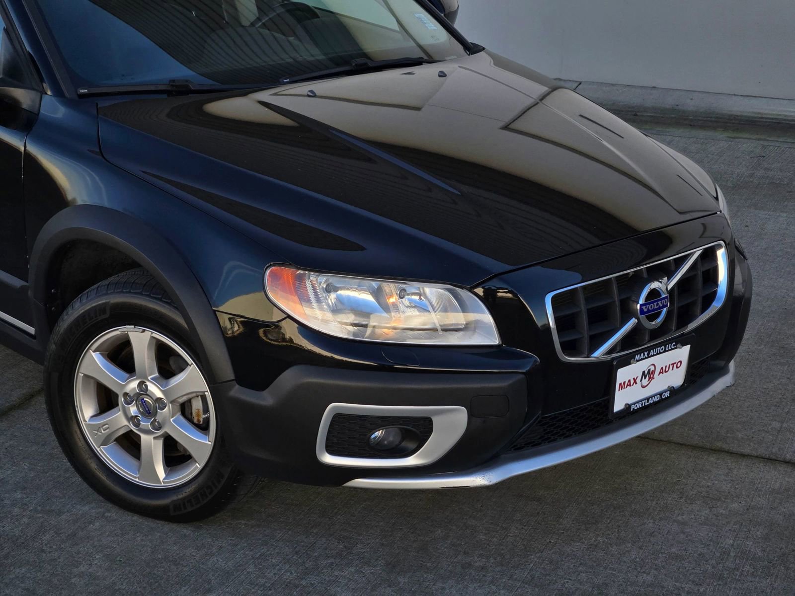Used 2013 Volvo XC70 3.2 image 41