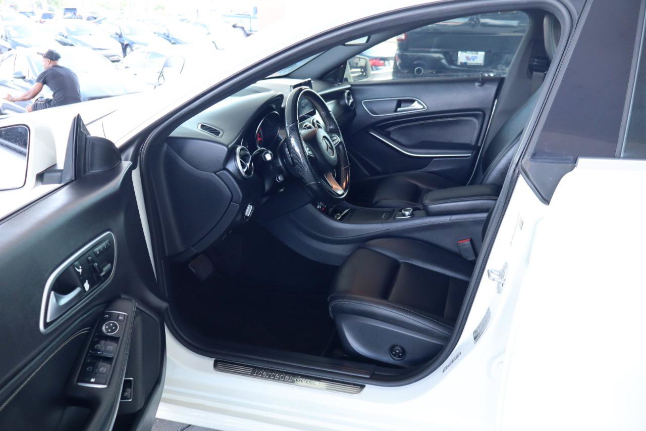 Used 2016 Mercedes-Benz CLA 250 image 14