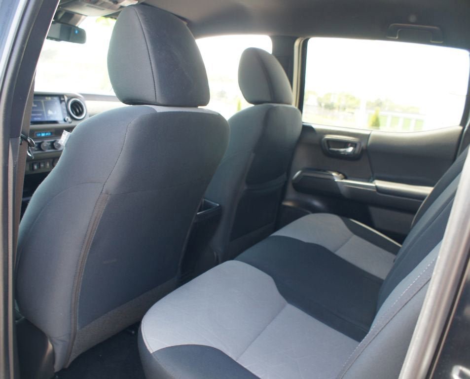 Used 2022 Toyota Tacoma TRD Off-Road RWD image 14