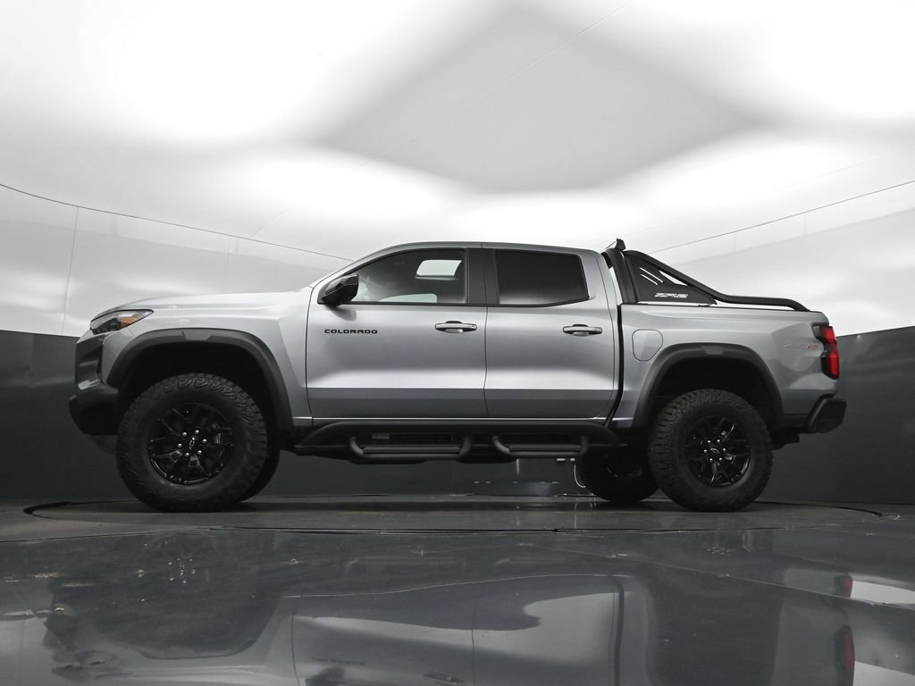 New 2026 Chevrolet Colorado ZR2 w/ Midnight Edition AWD/4WD image 41