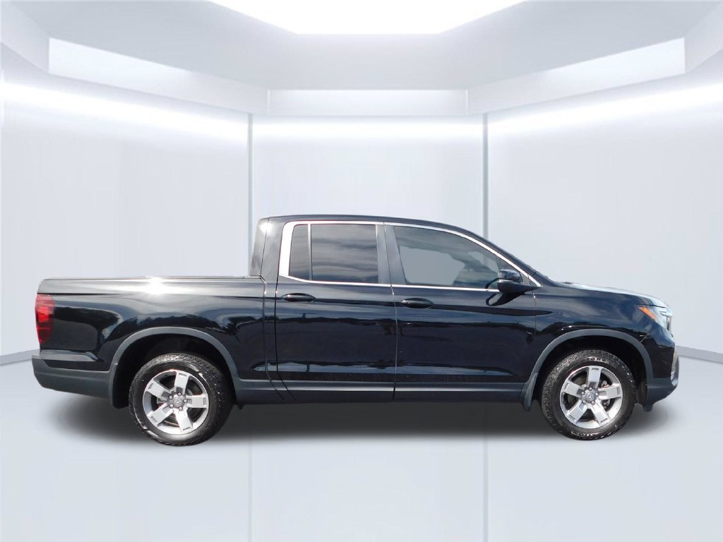 Used 2025 Honda Ridgeline RTL image 2