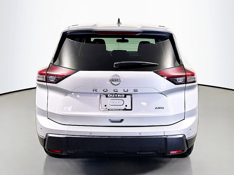 Used 2024 Nissan Rogue S image 6