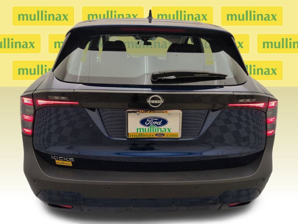 Used 2025 Nissan Kicks S image 34