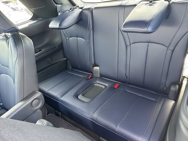 New 2026 INFINITI QX60 Luxe w/ Dark Cargo Package image 7
