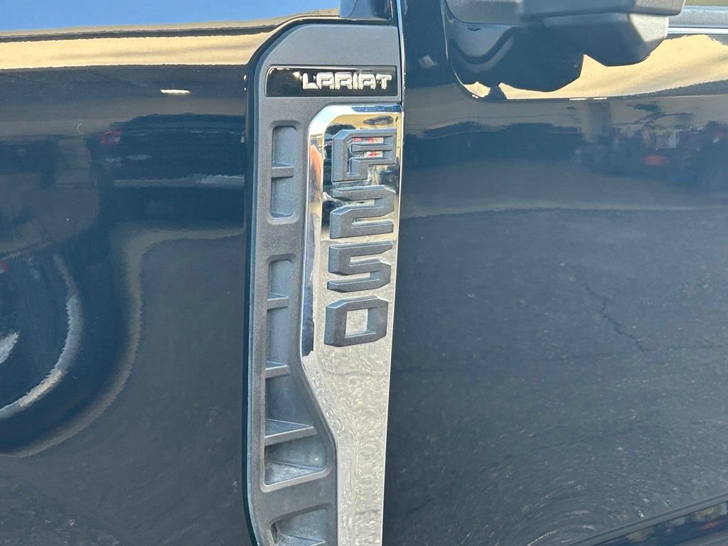 Used 2026 Ford F250 Lariat AWD/4WD image 19