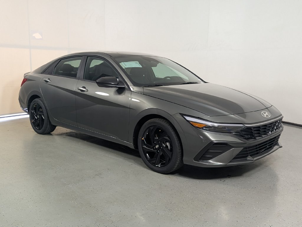 New 2026 Hyundai Elantra SEL Sport FWD image 1