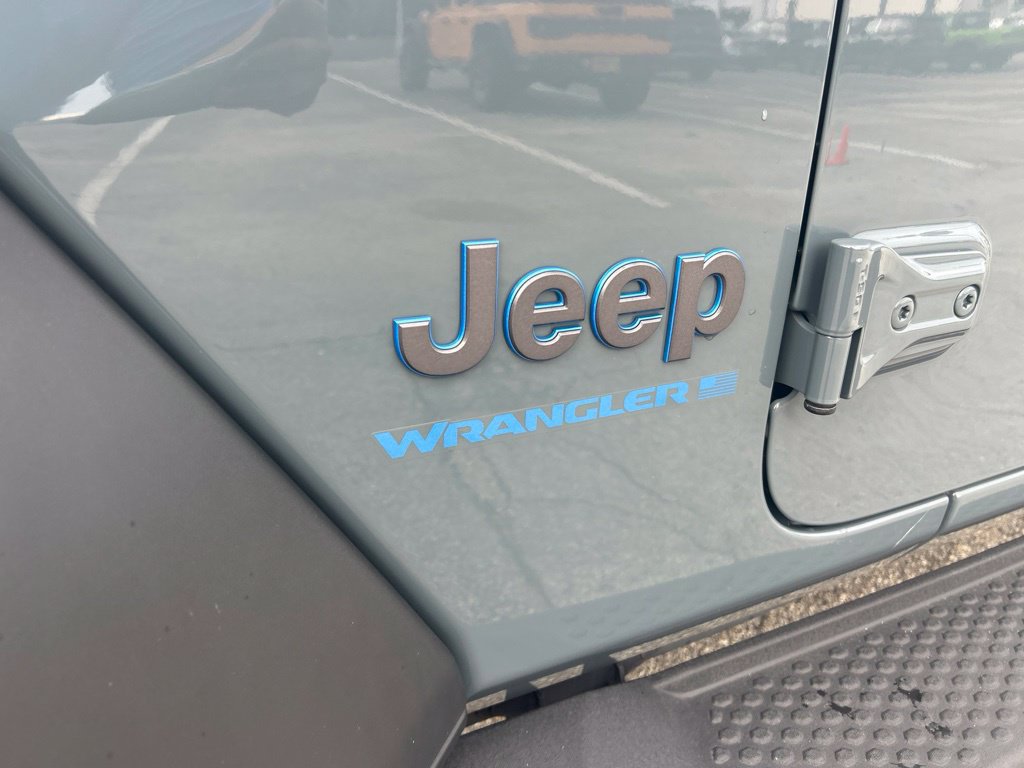 Used 2025 Jeep Wrangler Unlimited Sport S 4xe AWD/4WD image 18