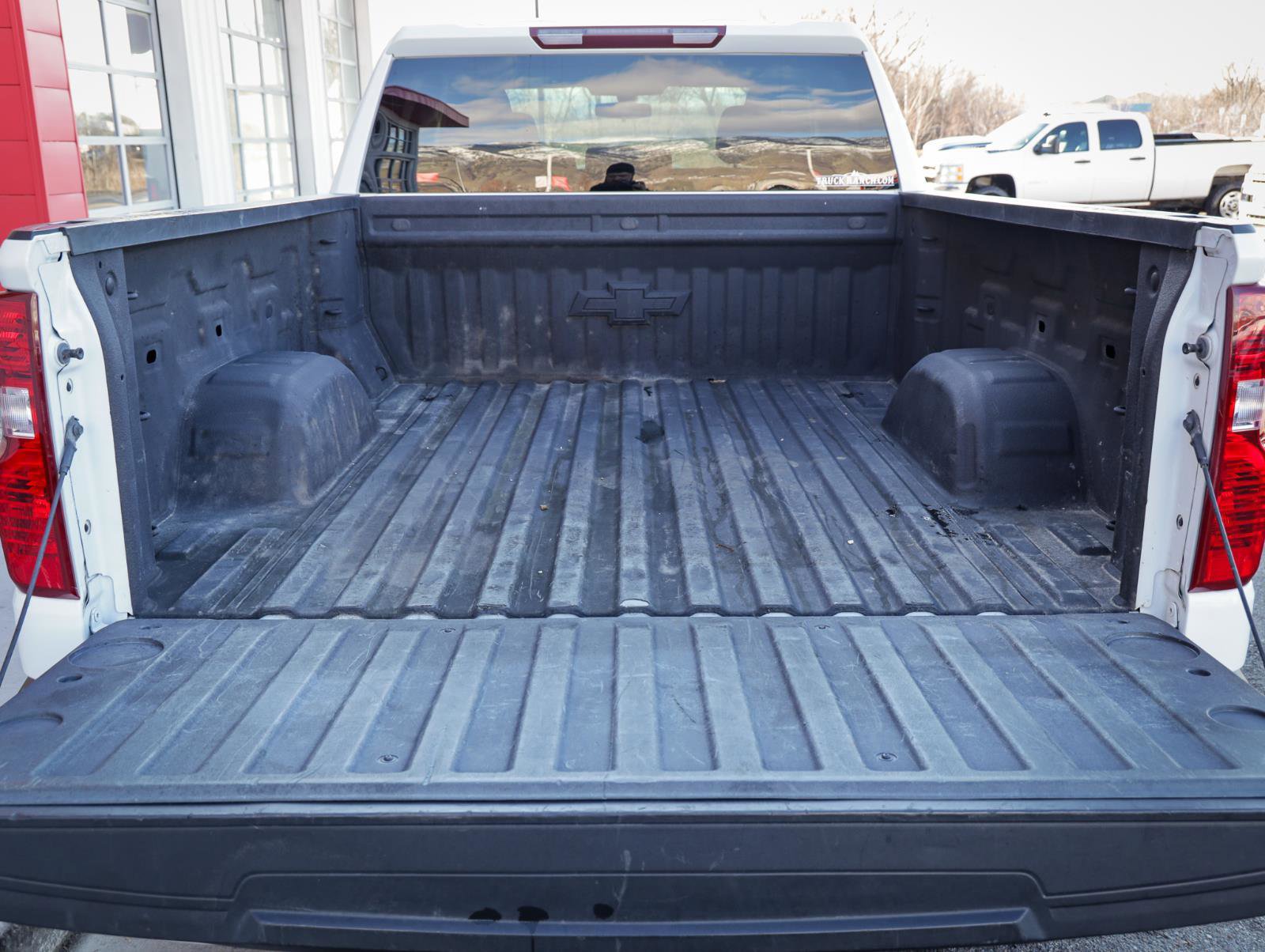 Used 2021 Chevrolet Silverado 1500 LT w/ Bed Protection Package image 5