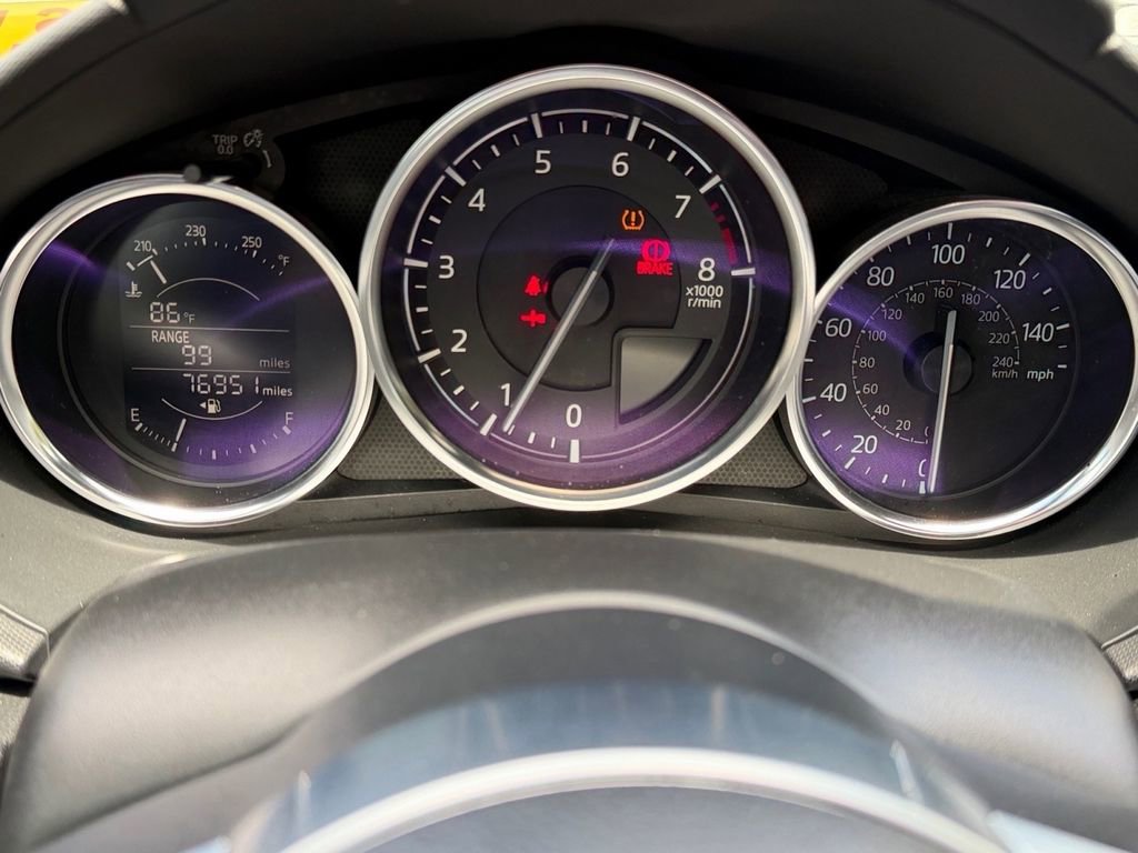 Used 2021 MAZDA MX-5 Miata Club image 18