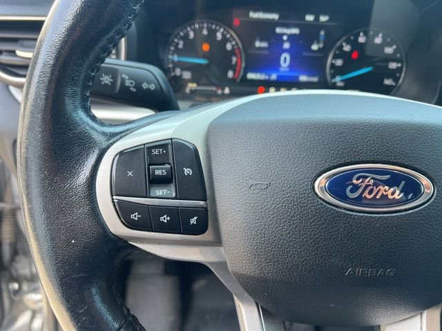 Used 2021 Ford Explorer XLT w/ Equipment Group 202A AWD/4WD image 28