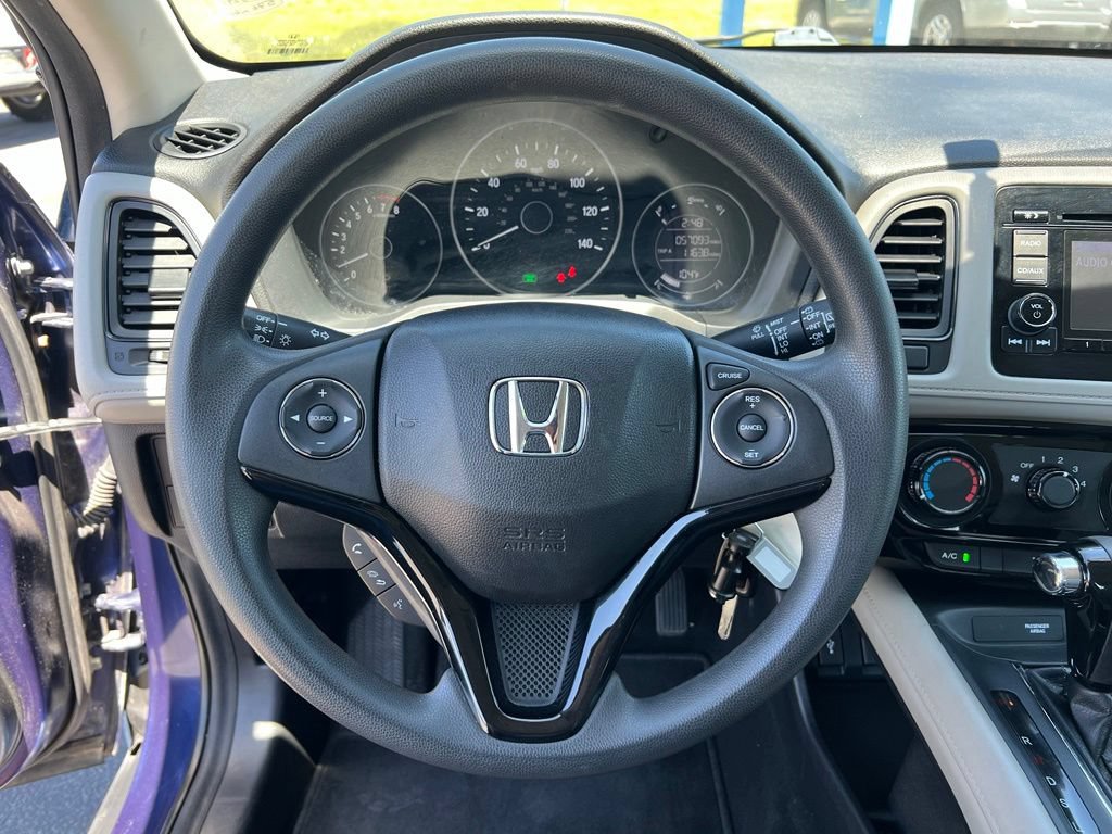 Used 2017 Honda HR-V LX image 31