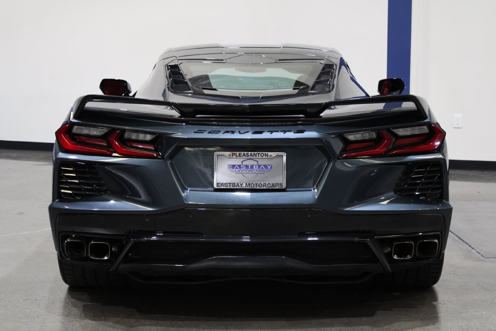 Used 2021 Chevrolet Corvette Stingray Coupe w/ Z51 Performance Package RWD image 13