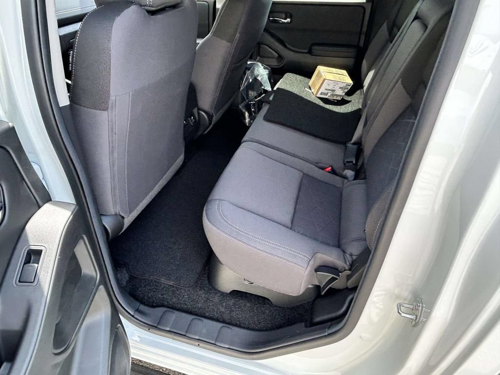 New 2026 Nissan Frontier SV w/ SV Convenience Package AWD/4WD image 8