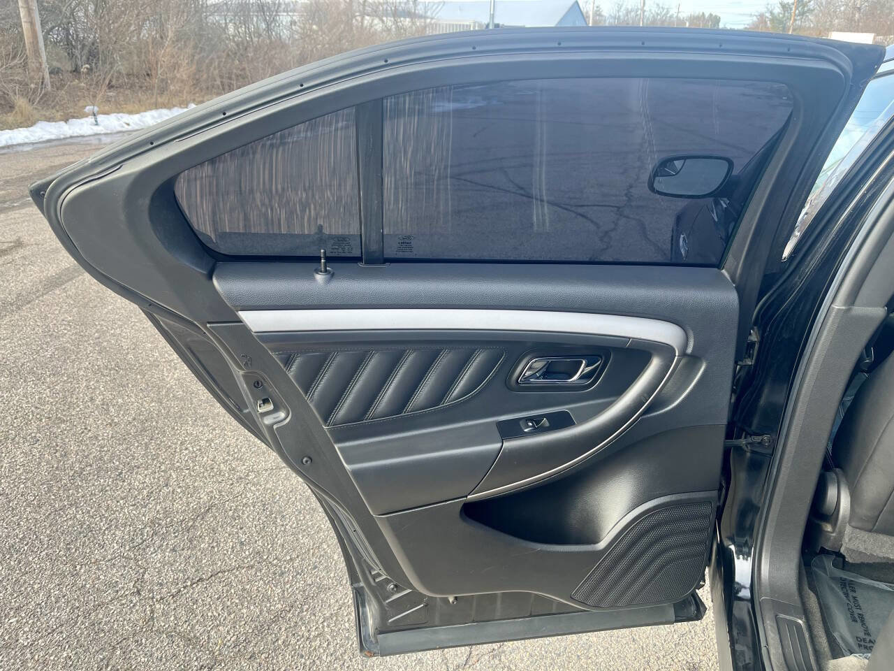 Used 2013 Ford Taurus SEL image 22