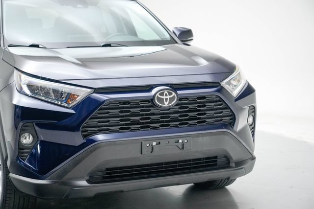 Used 2021 Toyota RAV4 XLE Premium AWD/4WD image 25