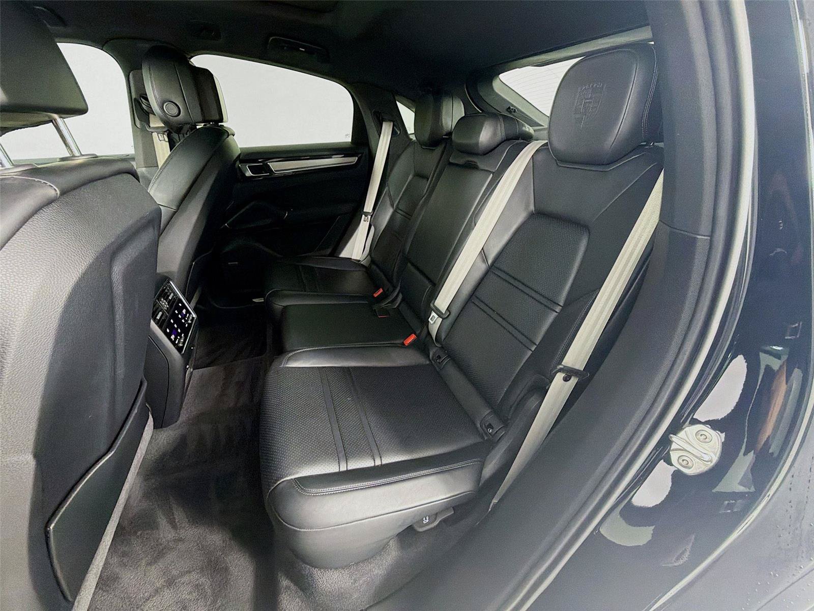 Certified 2023 Porsche Cayenne S AWD/4WD image 21