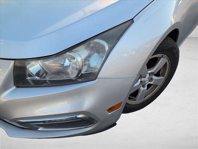 Used 2015 Chevrolet Cruze LT w/ Technology Package video 2