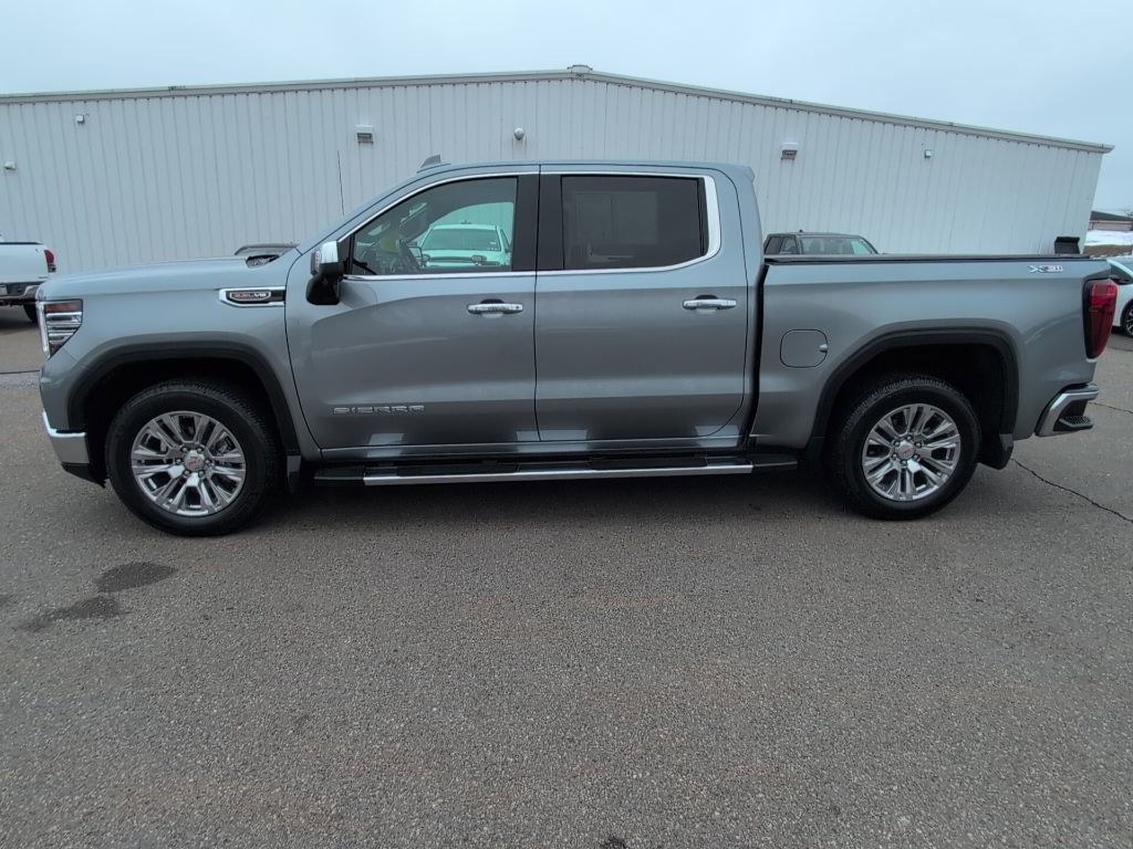 Used 2023 GMC Sierra 1500 SLT w/ SLT Premium Plus Package image 3