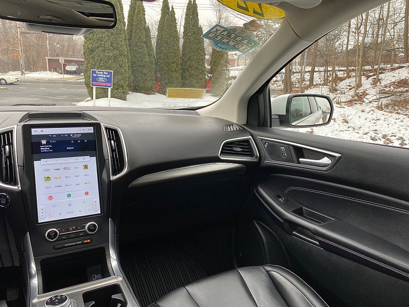Certified 2022 Ford Edge Titanium w/ Cargo Accessory Package image 21