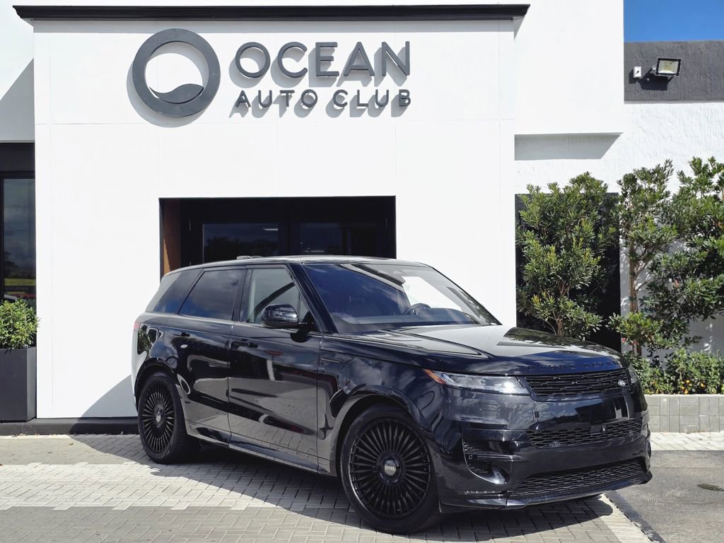 Used 2023 Land Rover Range Rover Sport SE Dynamic AWD/4WD image 2