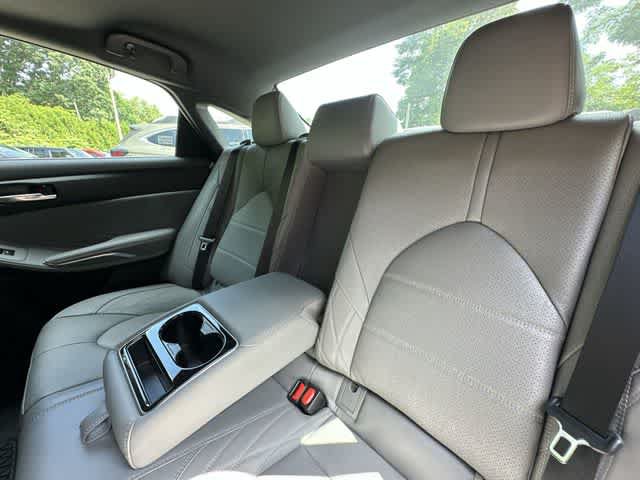 Used 2022 Toyota Avalon Limited w/ Advanced Safety Package FWD image 17