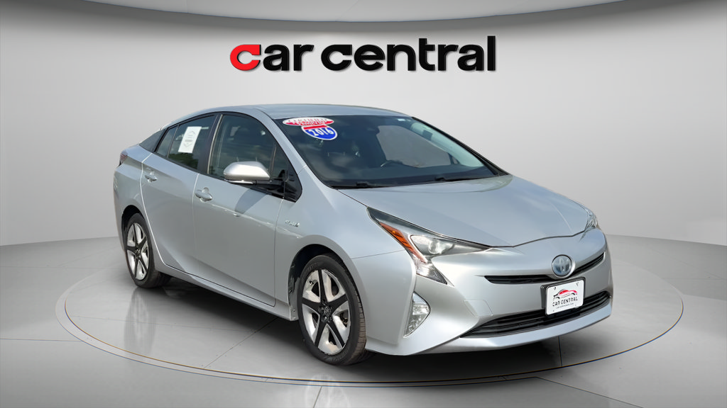 Used 2016 Toyota Prius Three Touring FWD image 7