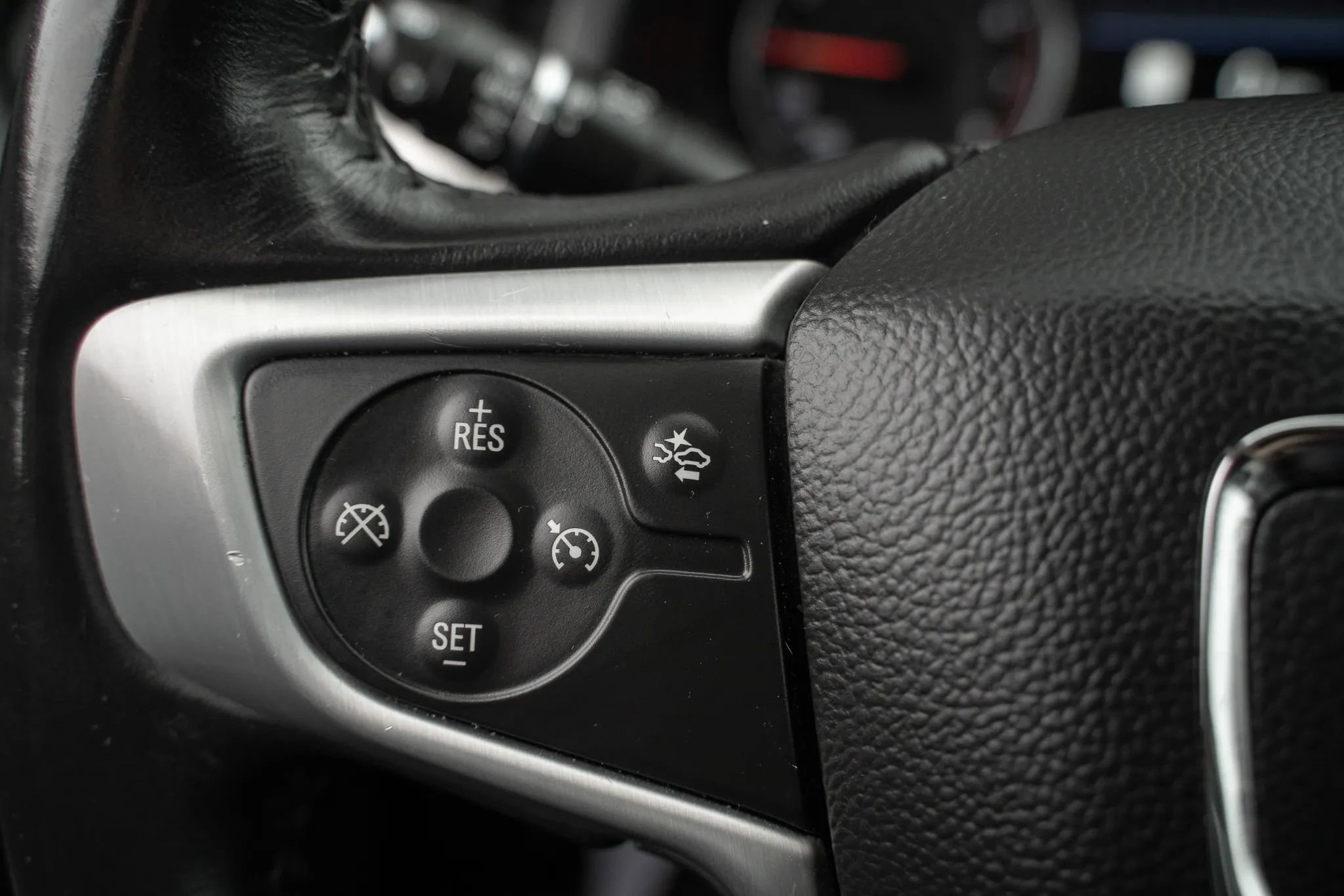 Used 2022 GMC Acadia SLT w/ LPO, Floor Liner Package image 21