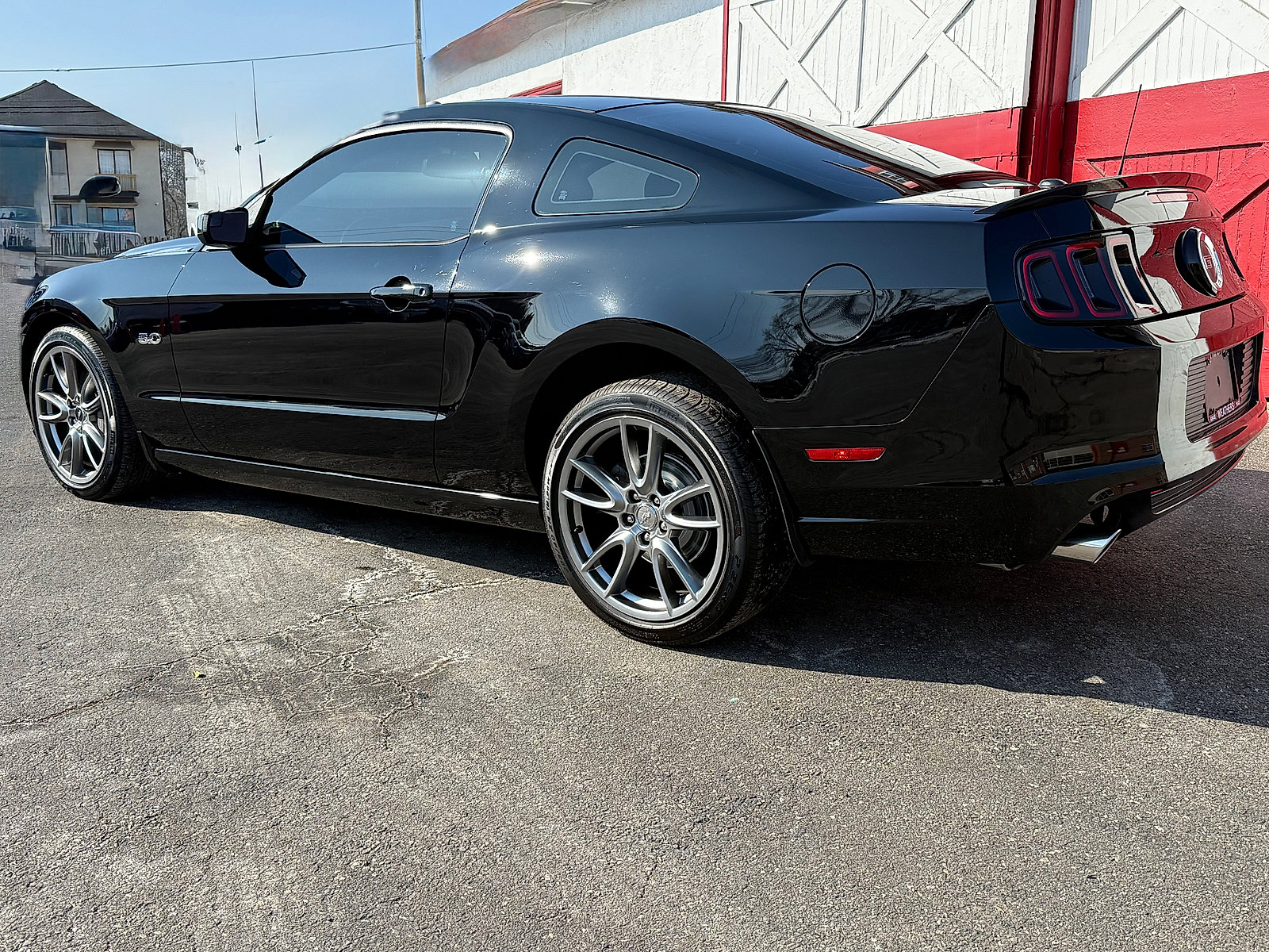 Used 2013 Ford Mustang GT Premium w/ Brembo Brake Pkg image 19