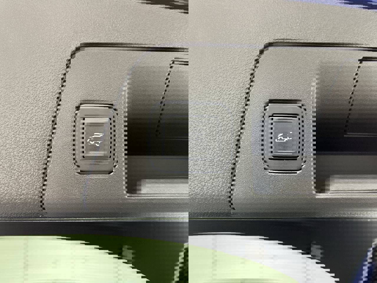 Certified 2024 Buick Envision Avenir image 35