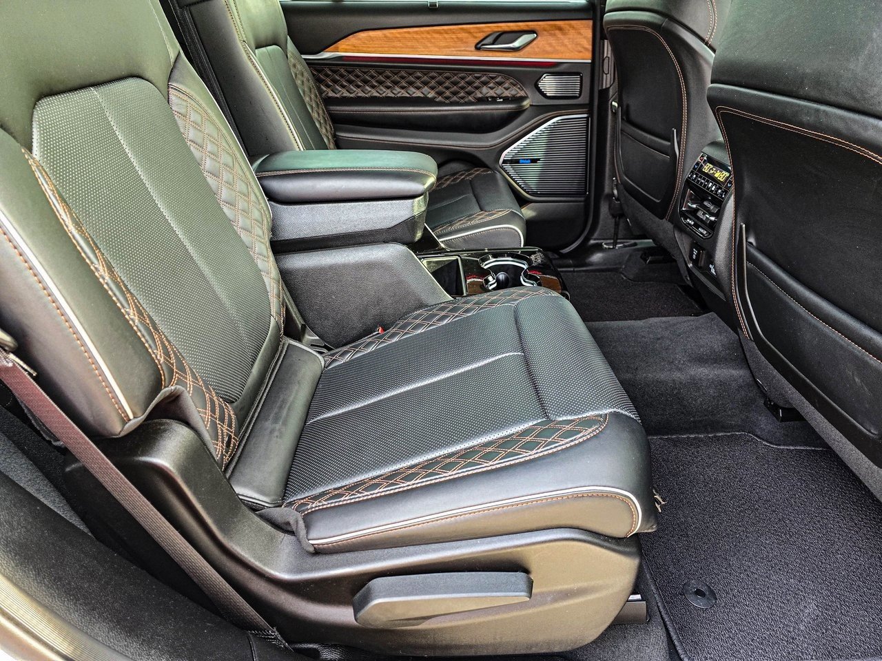 Used 2024 Jeep Grand Cherokee L Summit image 47