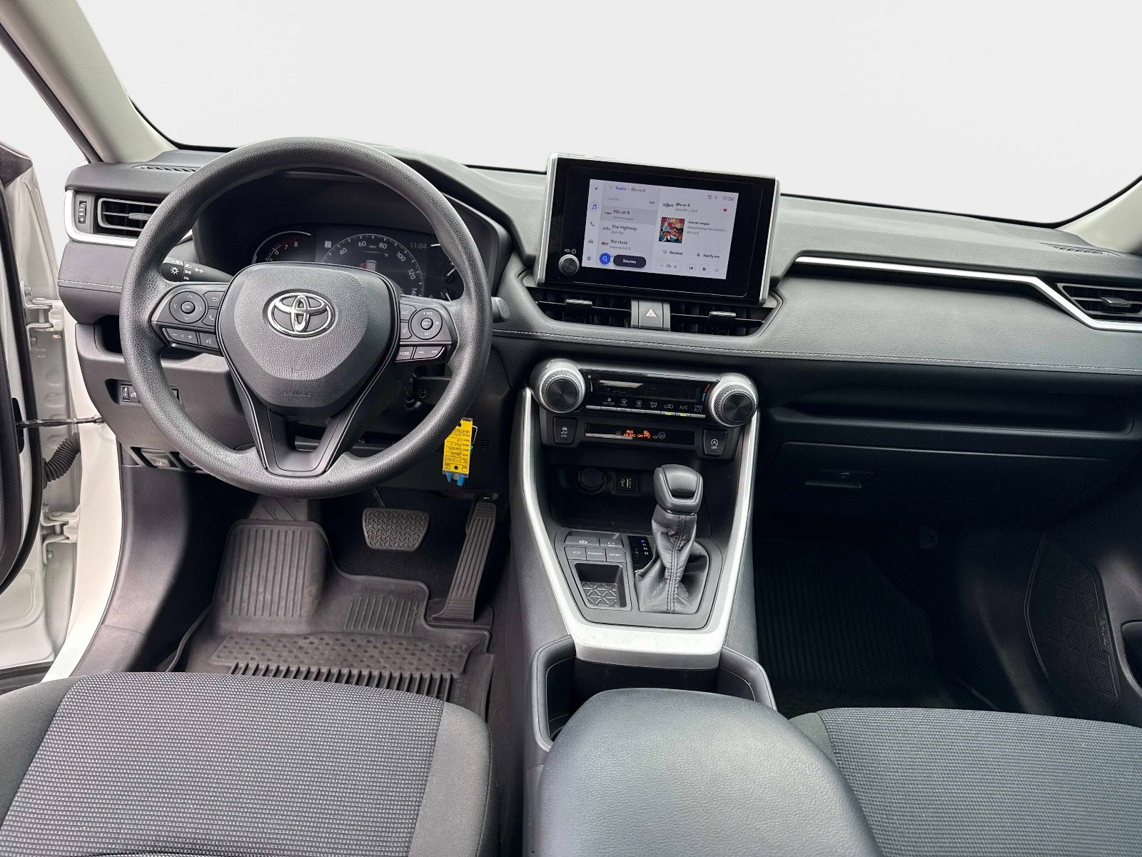Used 2024 Toyota RAV4 LE FWD image 18