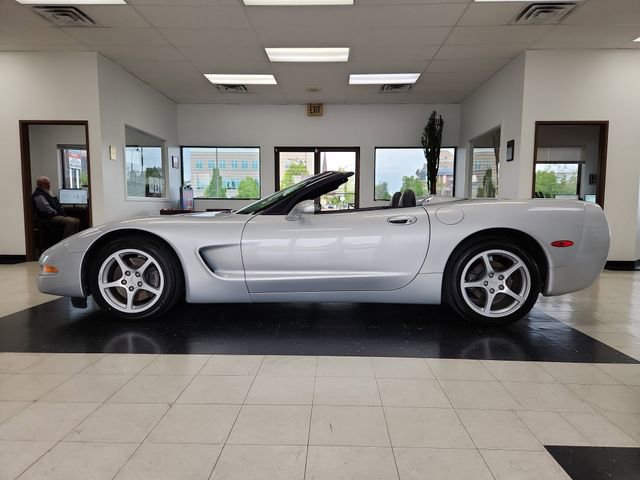 Used 2000 Chevrolet Corvette Convertible RWD image 4