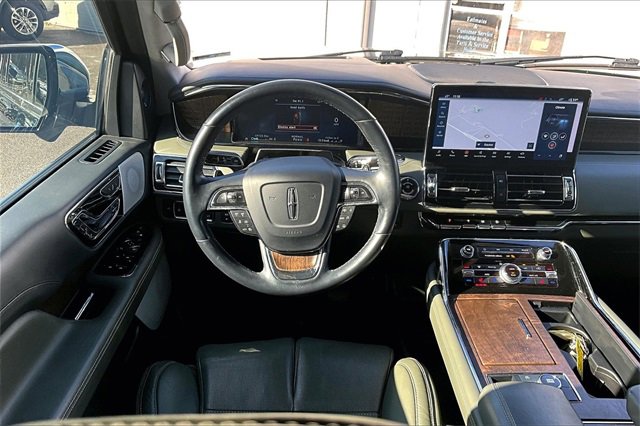 Used 2023 Lincoln Navigator L Black Label image 5