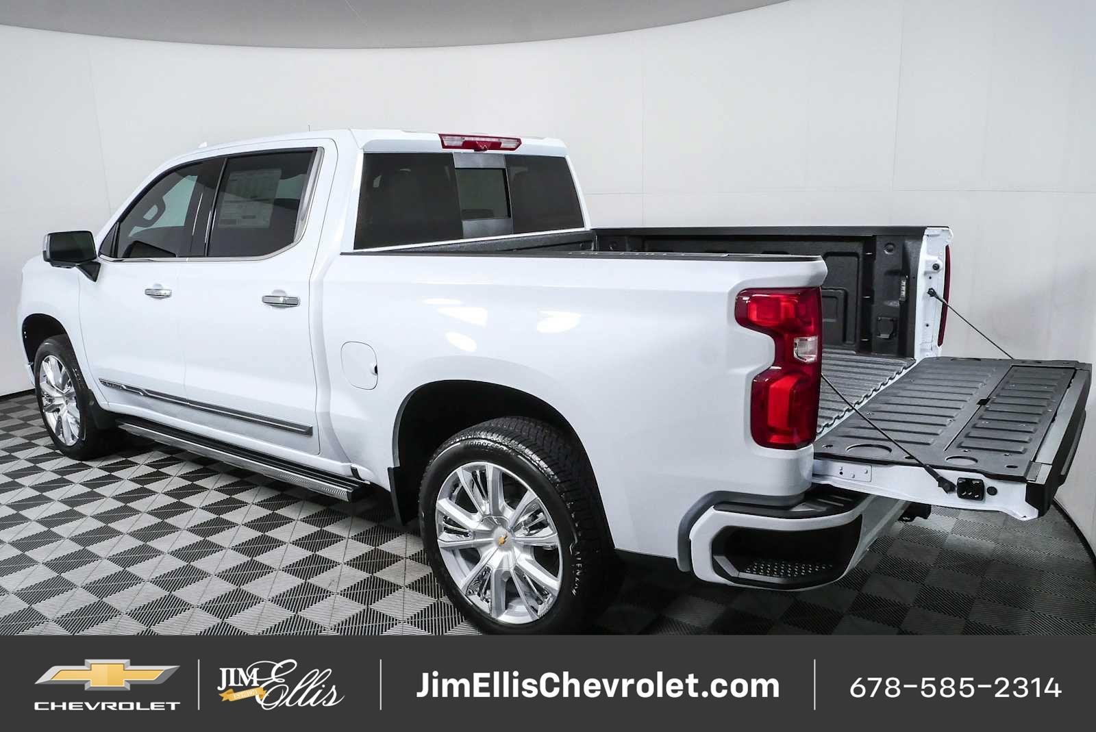New 2026 Chevrolet Silverado 1500 High Country AWD/4WD image 34