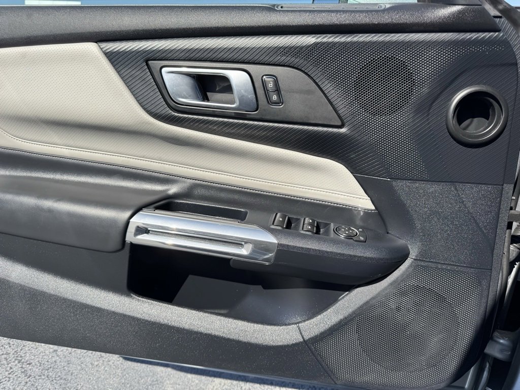 Used 2024 Ford Mustang GT Premium image 23