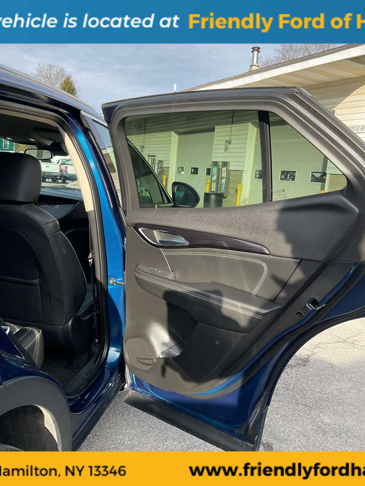 Used 2023 Buick Envision Essence image 39