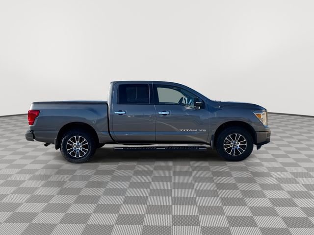 Used 2020 Nissan Titan SV w/ SV Convenience Package image 9