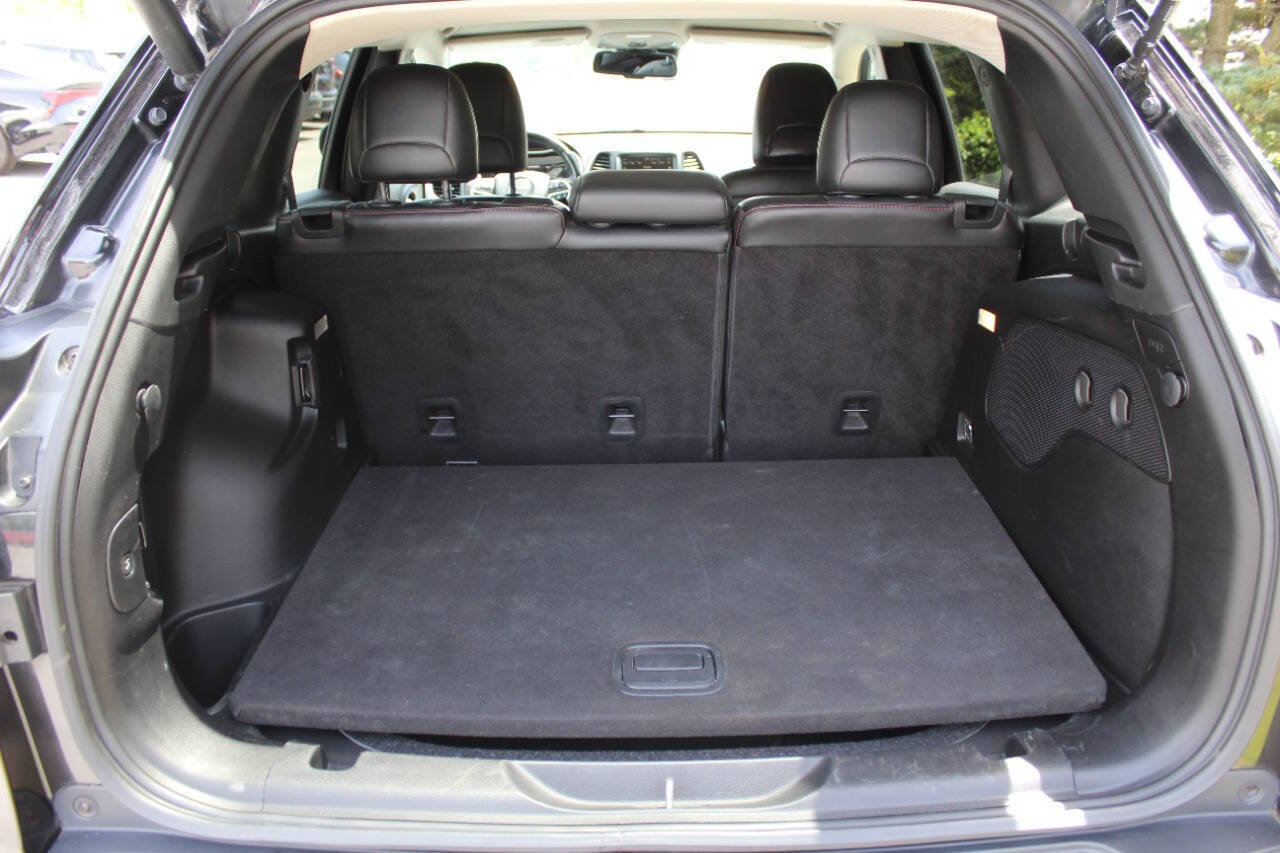 Used 2014 Jeep Cherokee Trailhawk w/ Technology Group AWD/4WD image 21