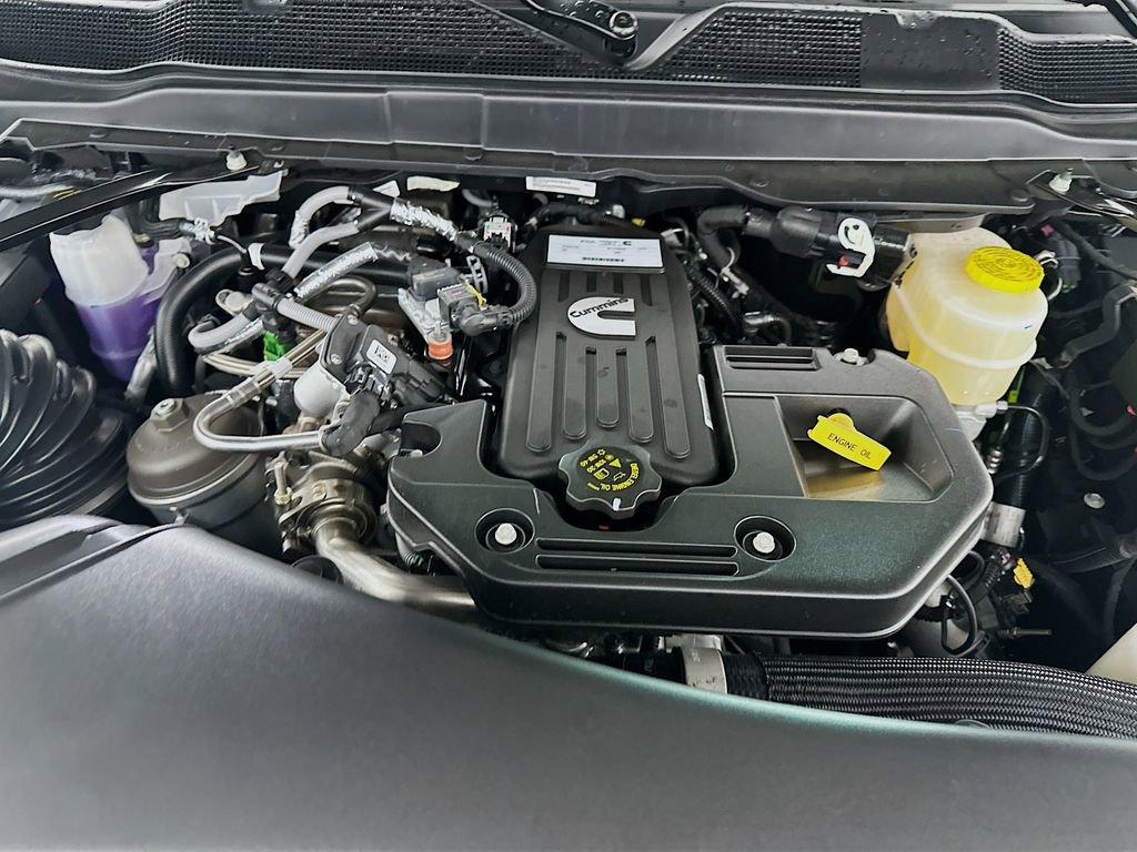 New 2026 RAM 3500 Big Horn AWD/4WD image 18