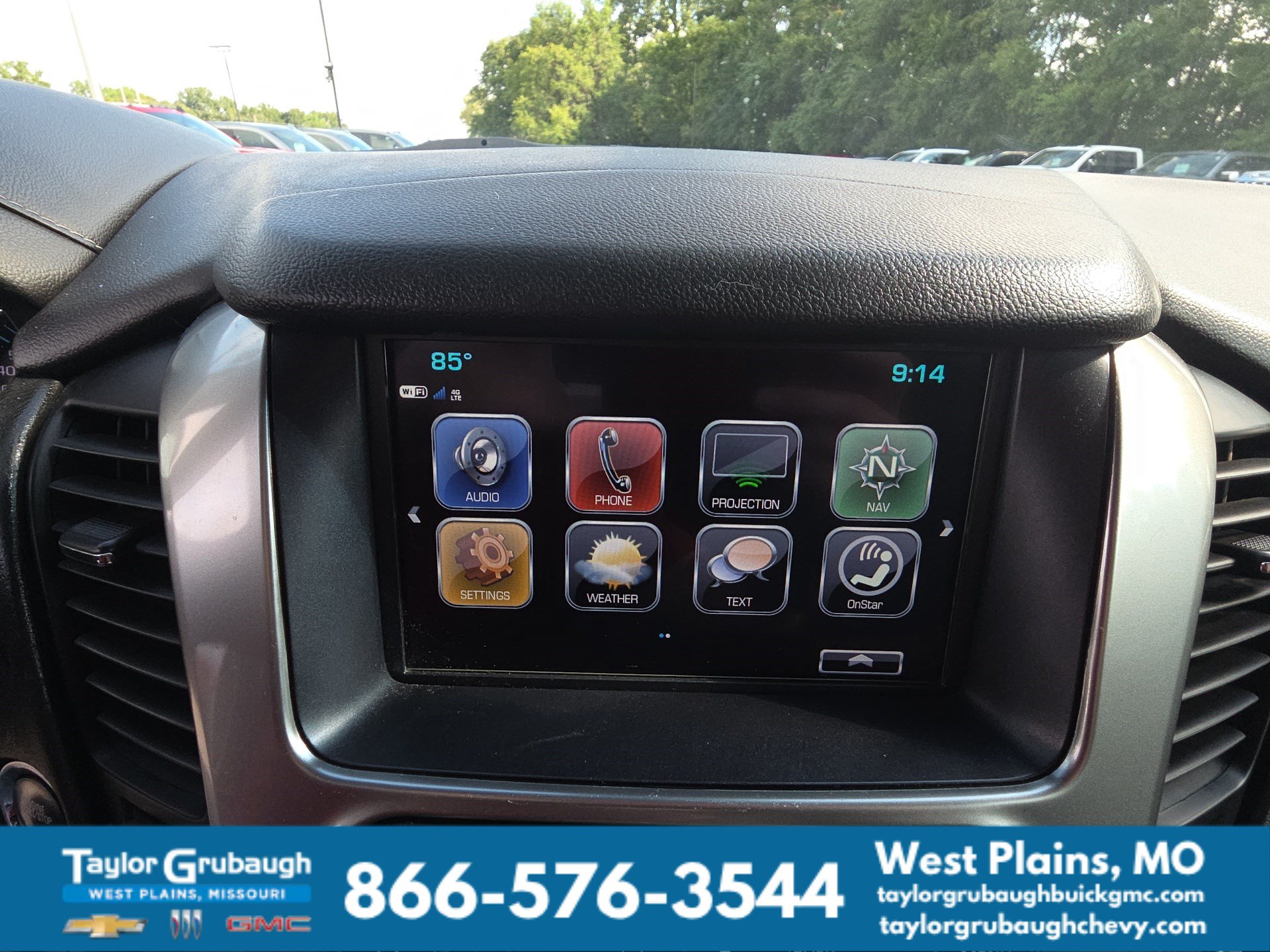 Used 2020 Chevrolet Tahoe Premier AWD/4WD image 21