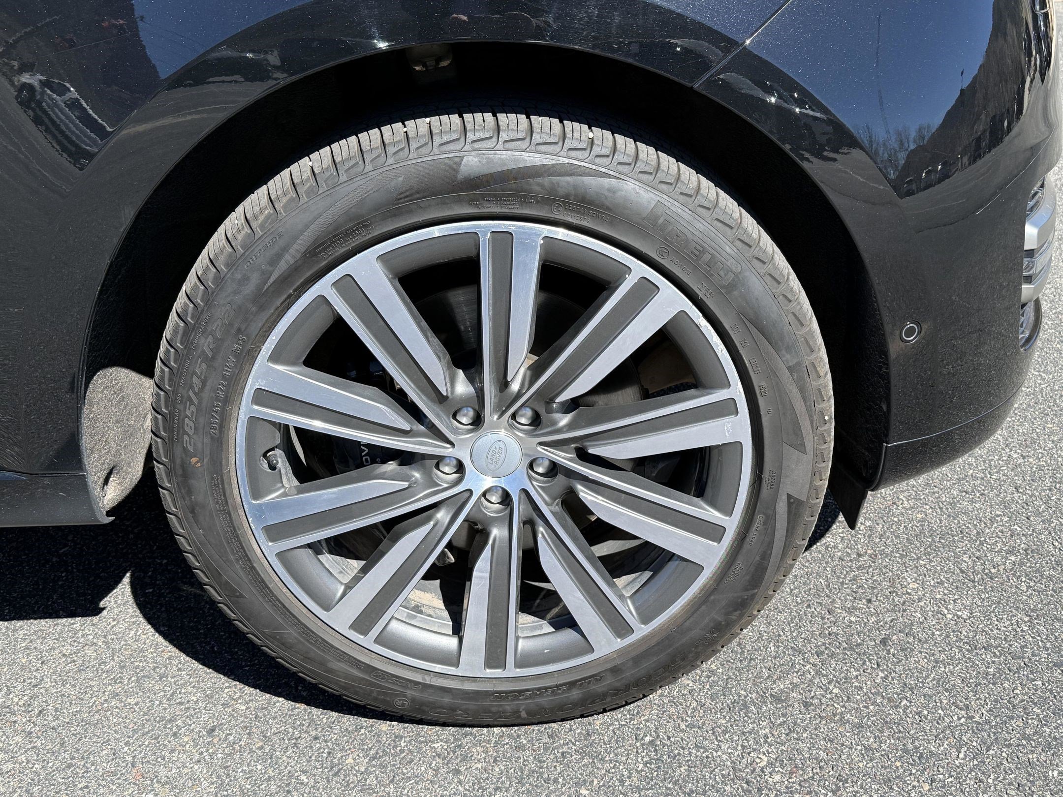 Certified 2023 Land Rover Range Rover SE image 23