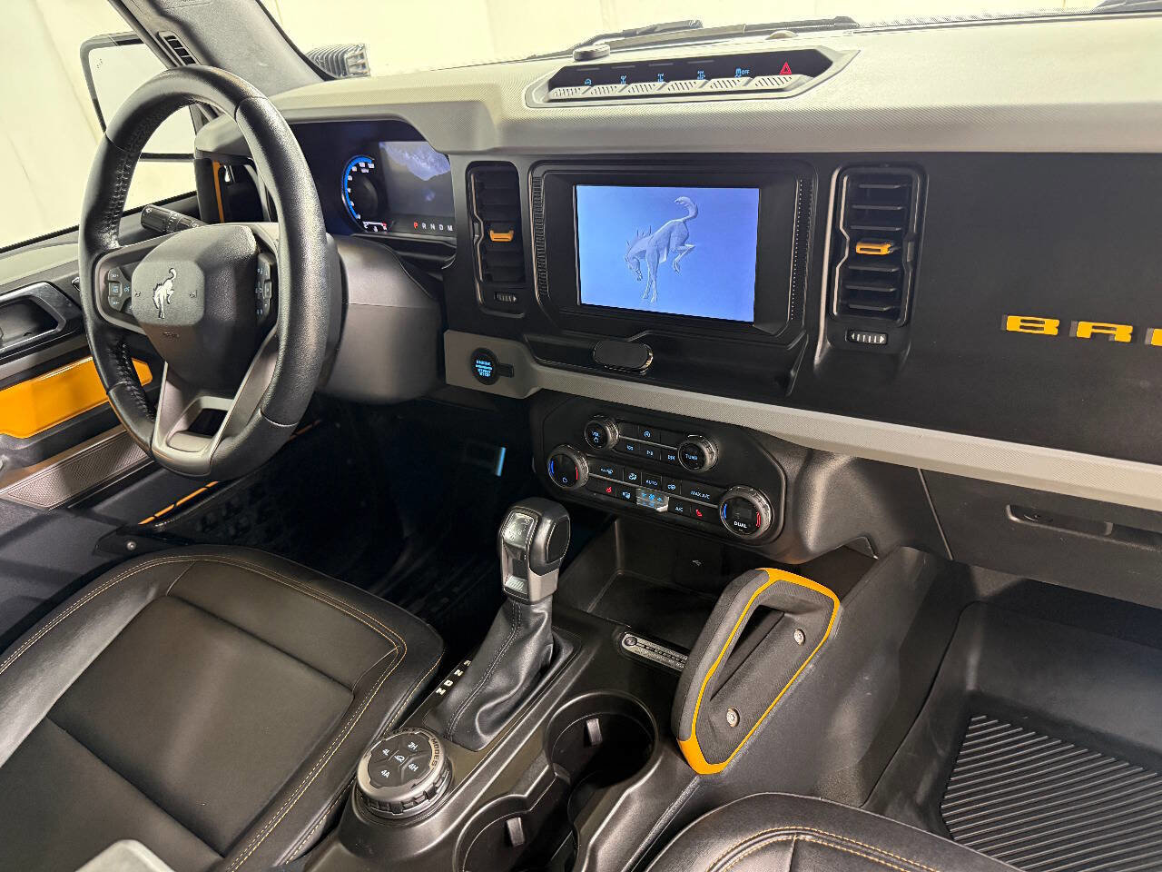 Used 2021 Ford Bronco Badlands image 45