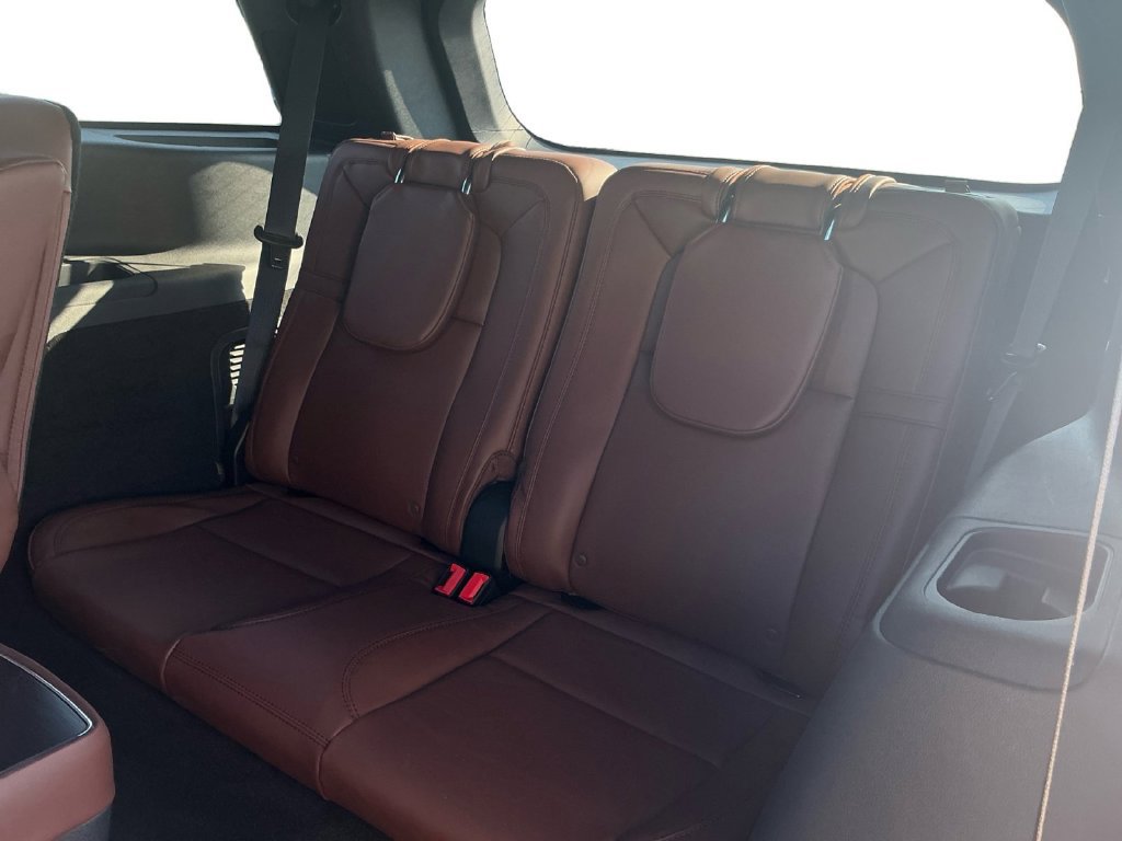 Certified 2026 Lincoln Aviator Reserve AWD/4WD image 21