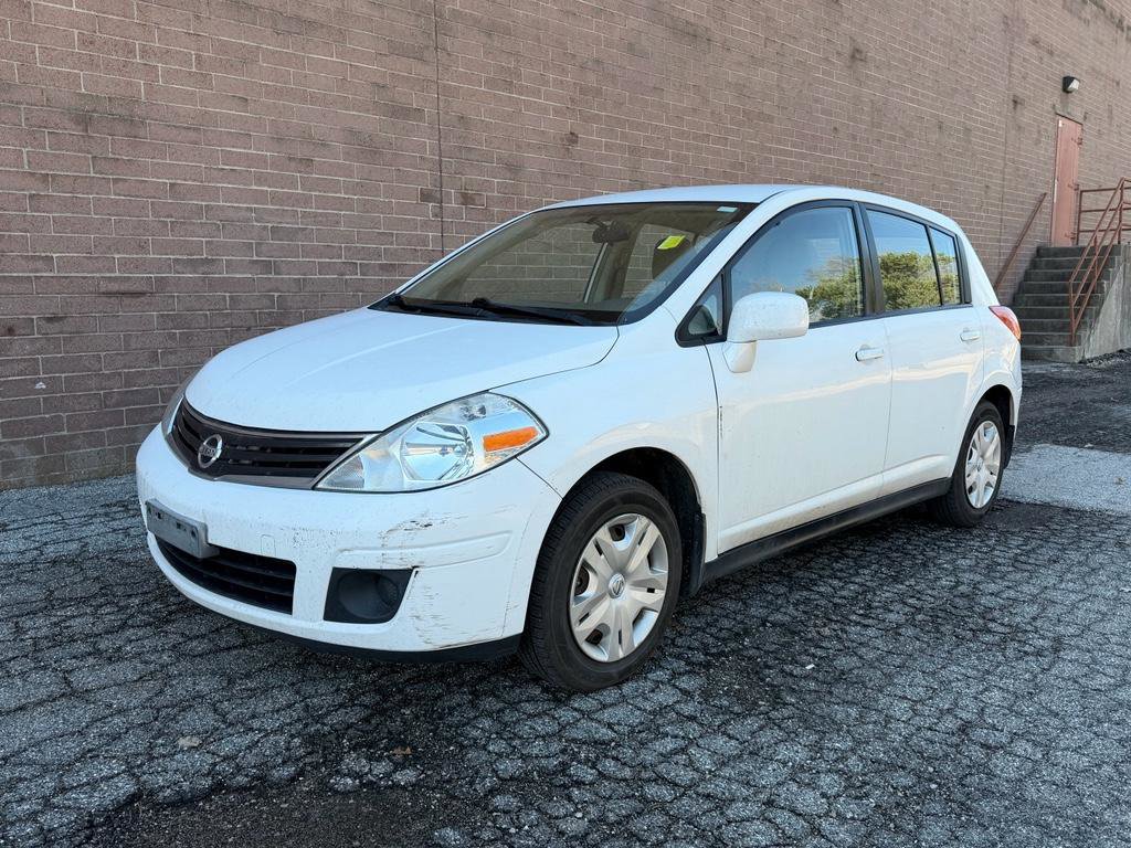 Used 2011 Nissan Versa 1.8 S w/ Plus Pkg image 1