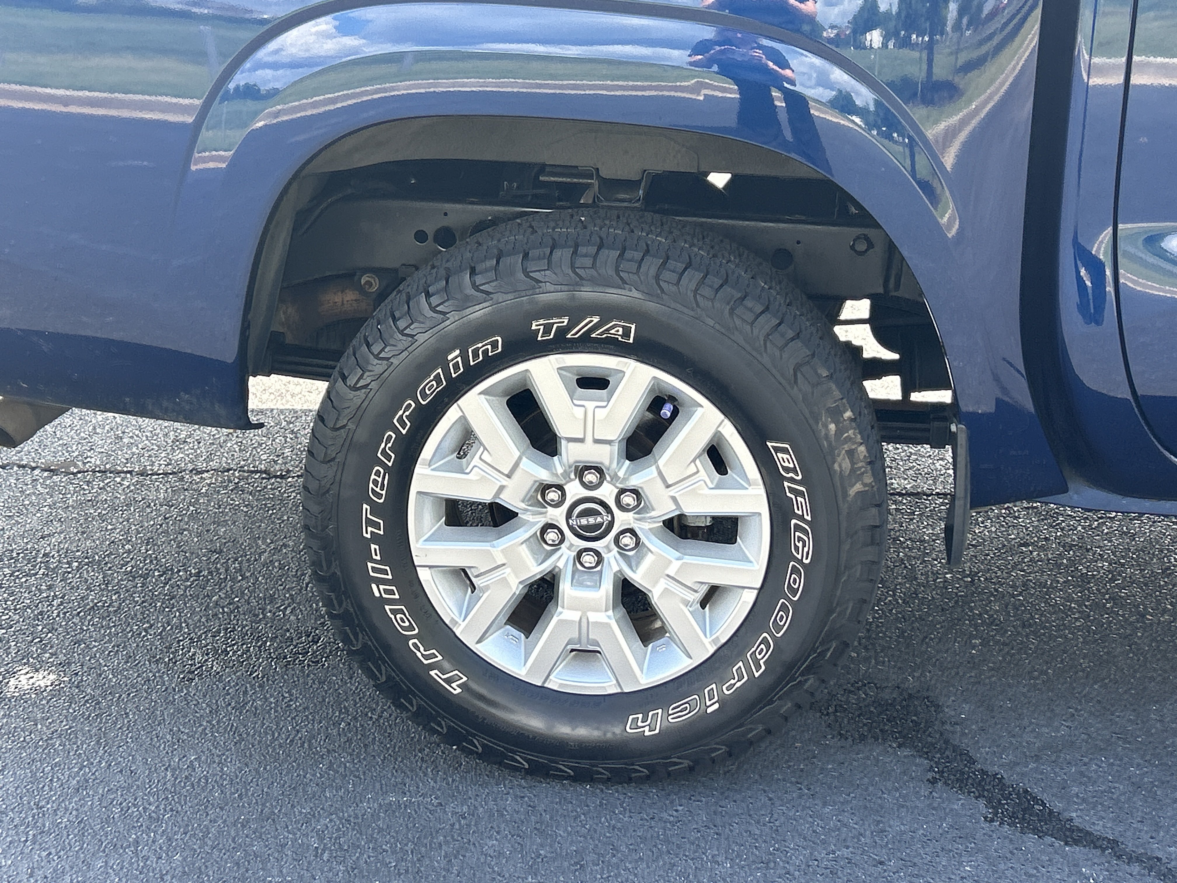 Used 2022 Nissan Frontier SV AWD/4WD image 34