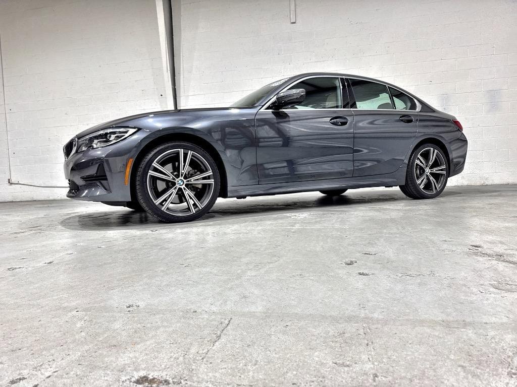 Used 2019 BMW 330i Sedan w/ Premium Package image 3