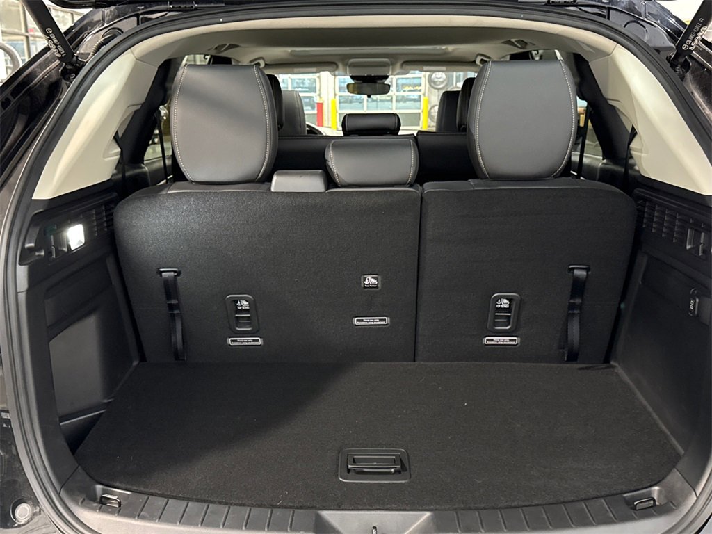 Certified 2024 MAZDA CX-90 Plug-In Hybrid w/ Preferred image 12