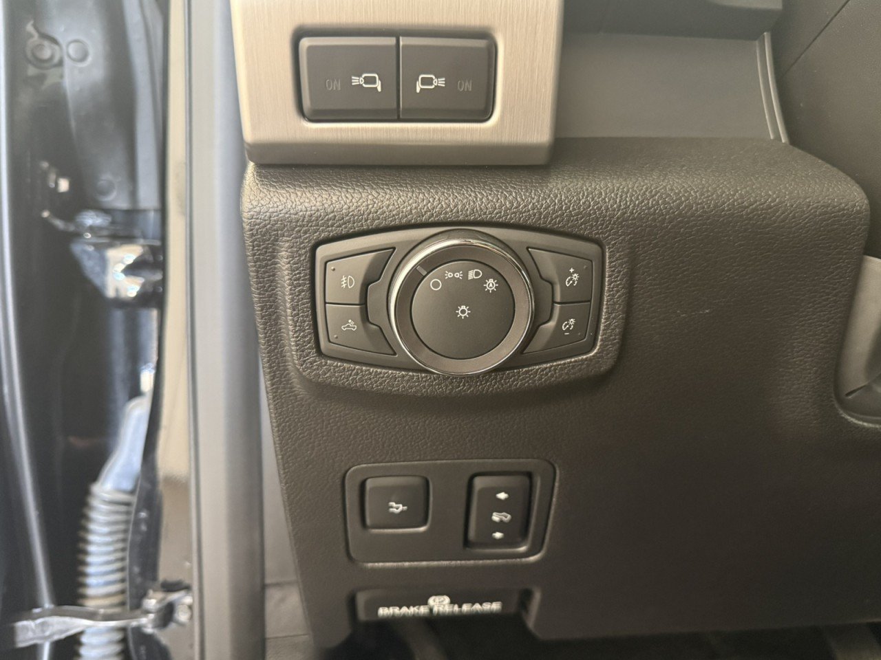 Used 2019 Ford F250 Platinum w/ Platinum Ultimate Package AWD/4WD image 23