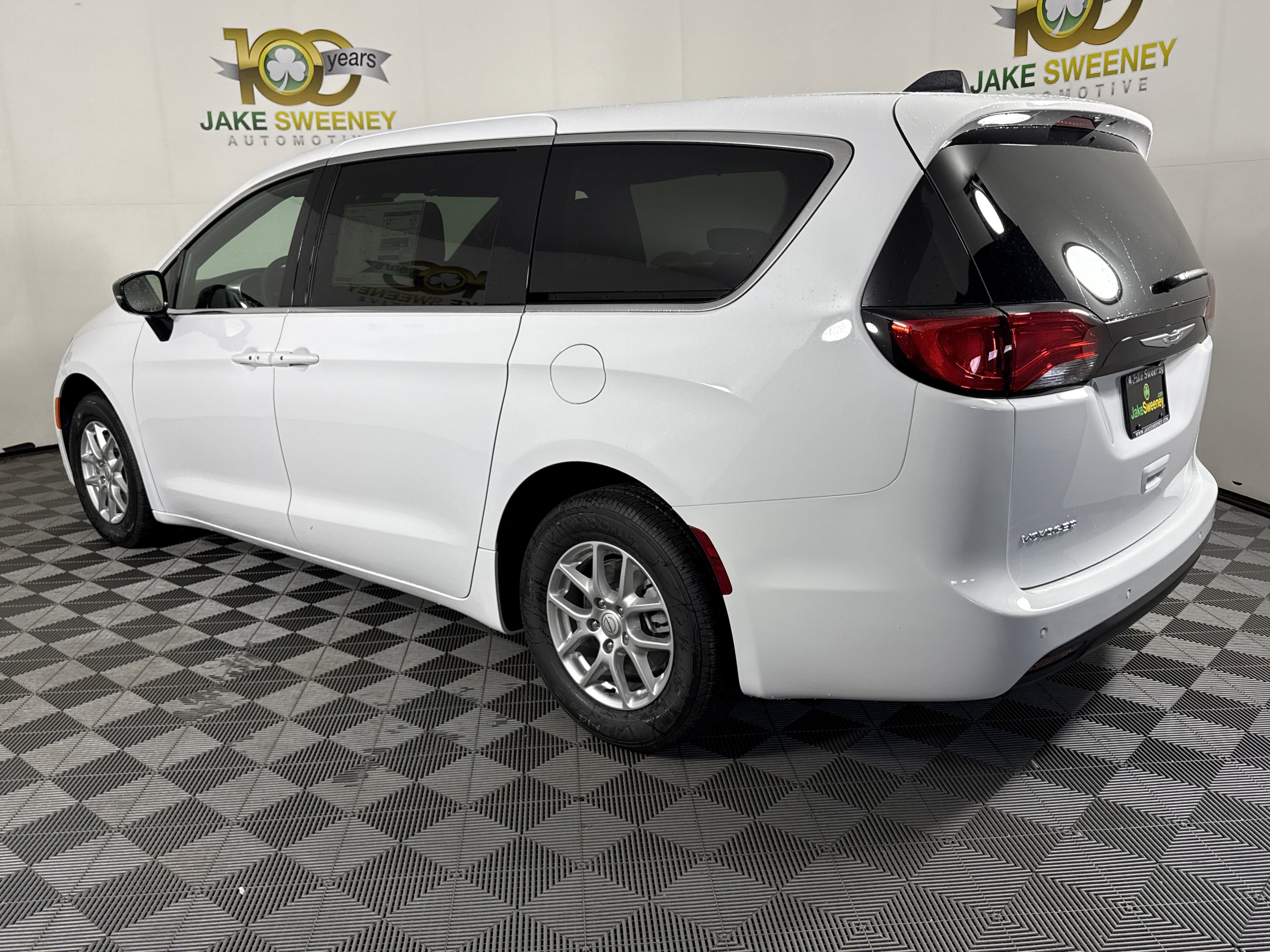 New 2026 Chrysler Voyager LX image 6